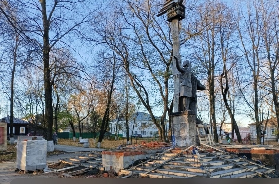 Александр Соколов лично проверит ремонт памятника «Победители» в Яранске.